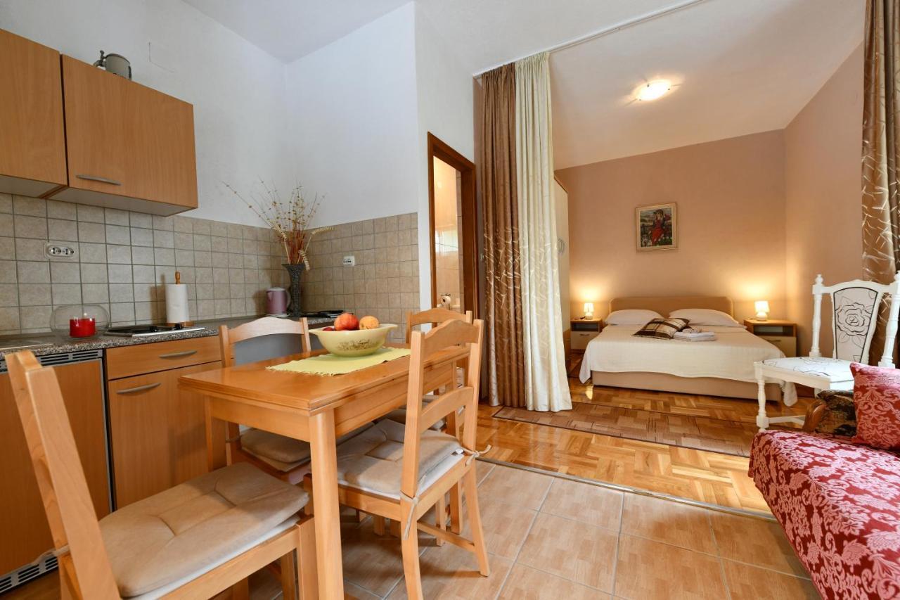 Apartments Alan Saborsko Ngoại thất bức ảnh